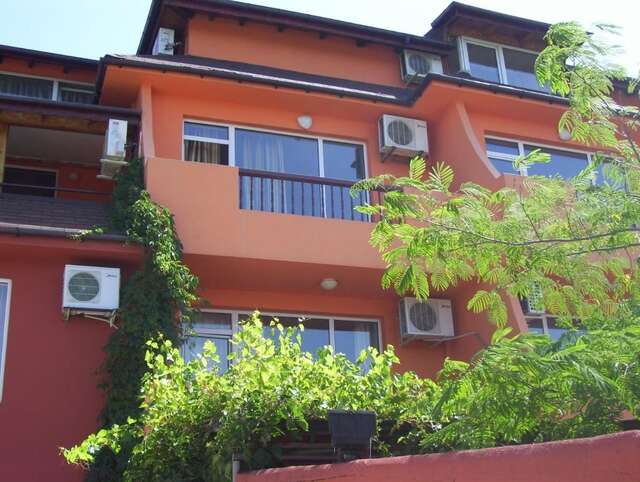 Отель Family Hotel Zelenika Варна-19